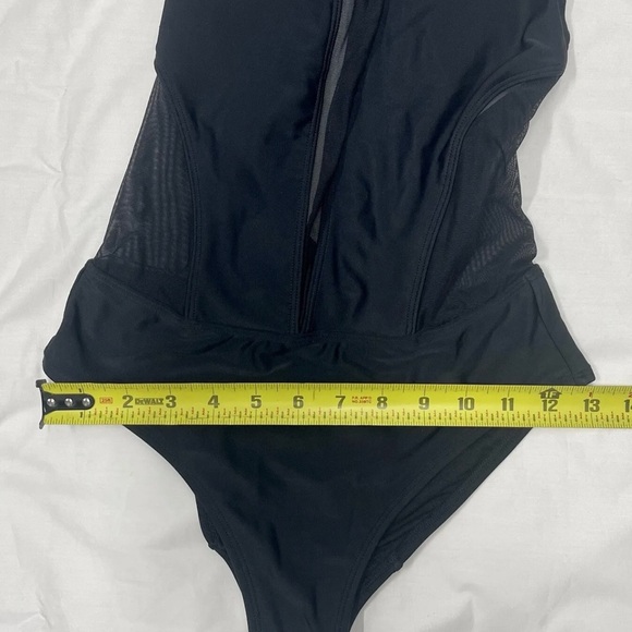 Ted Baker Spaghetti Strap Mesh Panel Open Back Black 1 Piece Swimsuit Sz 0 US 2 - Picture 8 of 13